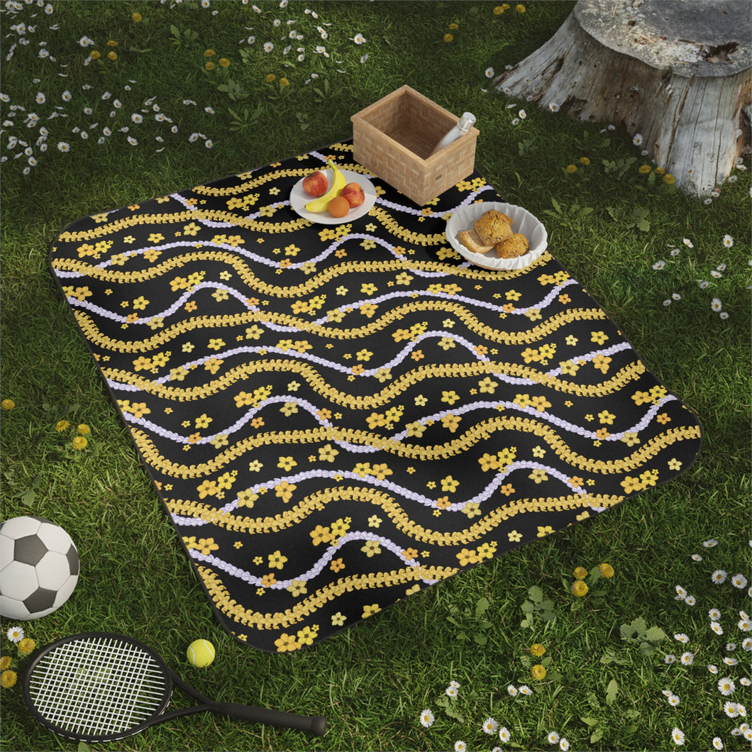 Picnic Blanket (Black Puakenikeni)