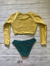 Load image into Gallery viewer, Caroline Rashie Crop Top (Long Sleeve)
